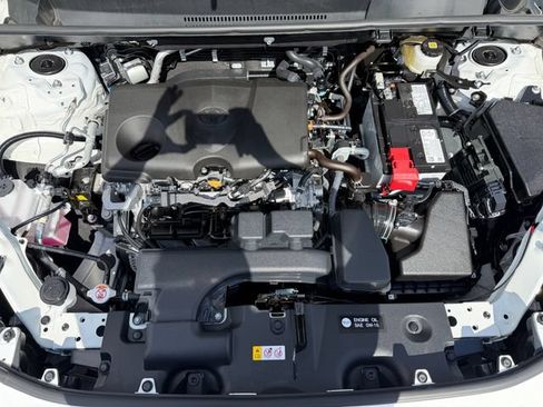Used 2025 Toyota RAV4 XLE FWD image 22