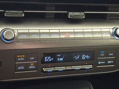 New 2026 Hyundai Kona SEL Premium image 16