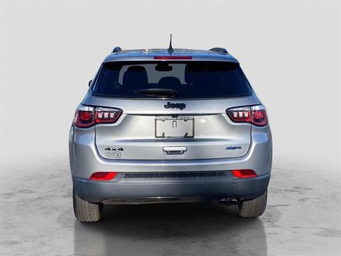 Used 2020 Jeep Compass Sport image 4