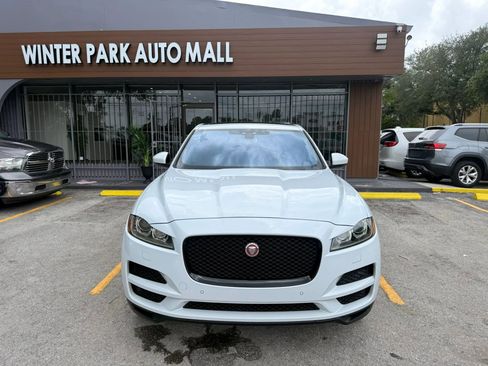 Used 2020 Jaguar F-PACE Premium AWD/4WD image 2