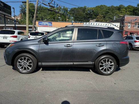 Used 2016 Toyota RAV4 Limited image 4