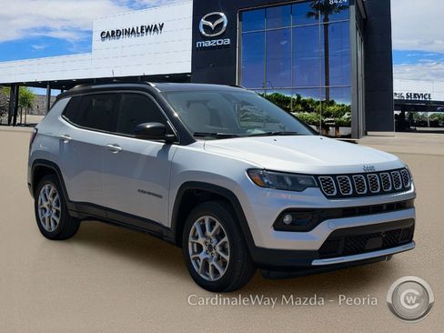 Used 2025 Jeep Compass Limited AWD/4WD image 11