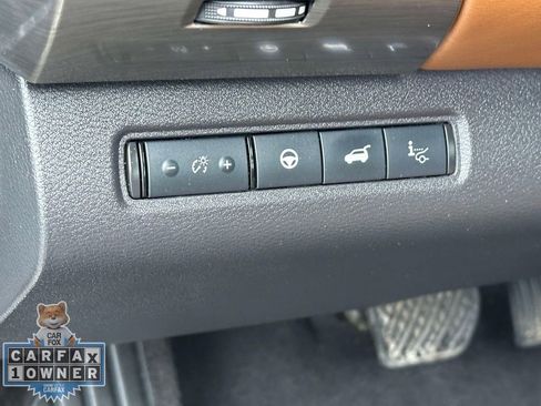 Used 2023 Nissan Pathfinder Platinum w/ Black Appearance Package AWD/4WD image 25