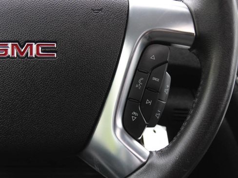 Used 2016 GMC Acadia SLE AWD/4WD image 40