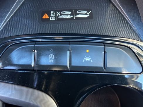 Used 2024 Buick Envista Sport Touring w/ Convenience II Package image 27