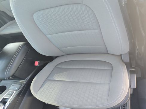 Used 2021 Ford Escape S image 23