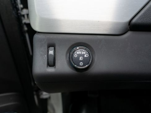 Used 2018 GMC Yukon SLT w/ Open Road Package image 32