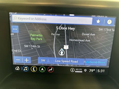 Used 2023 GMC Acadia SLT image 18