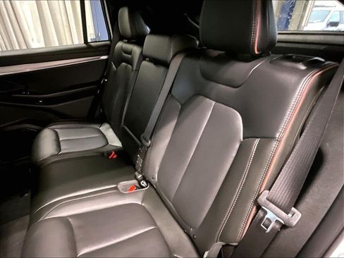 Used 2024 Jeep Wagoneer Launch Edition AWD/4WD image 15