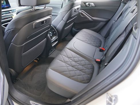 New 2027 BMW X6 xDrive40i AWD/4WD image 18