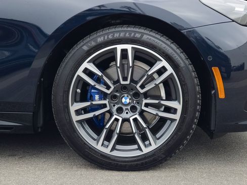 Used 2025 BMW 530i w/ M Sport Package image 8