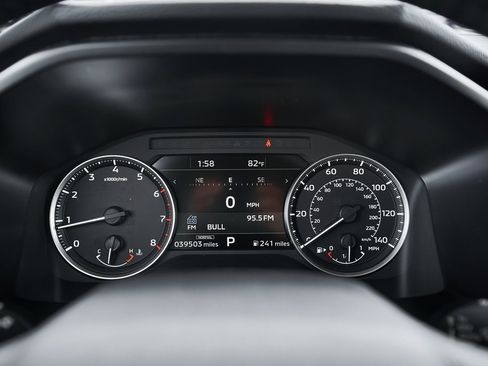 Used 2024 Mitsubishi Outlander SE image 43