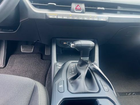 New 2026 Kia K4 FWD image 11