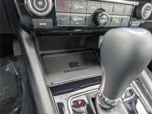 Used 2024 Jeep Compass Latitude AWD/4WD image 26