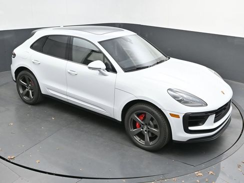 New 2026 Porsche Macan S image 51
