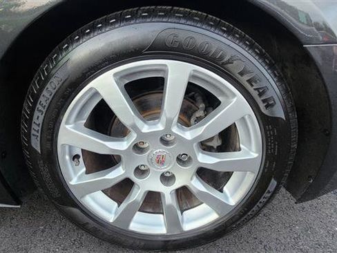 Used 2014 Cadillac ELR w/ Luxury Package image 37