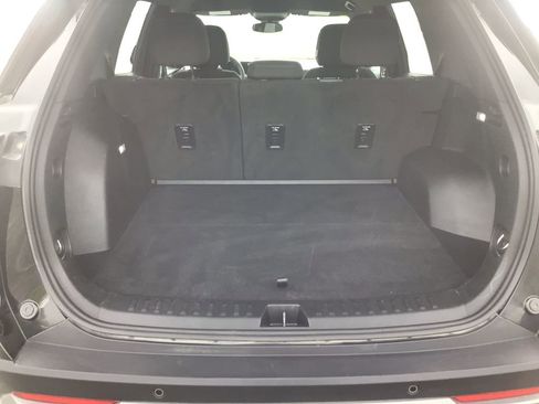 Used 2025 Chevrolet Equinox LT AWD/4WD image 13