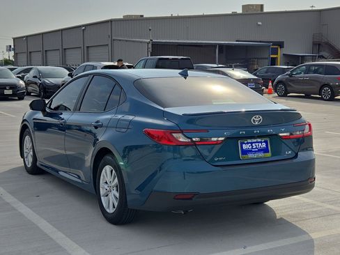 Used 2026 Toyota Camry LE w/ Convenience Package FWD image 6