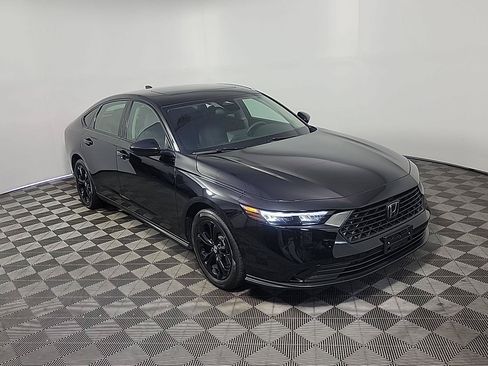 Certified 2025 Honda Accord SE image 2