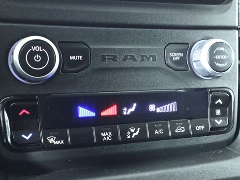 Used 2023 RAM ProMaster 2500 image 20