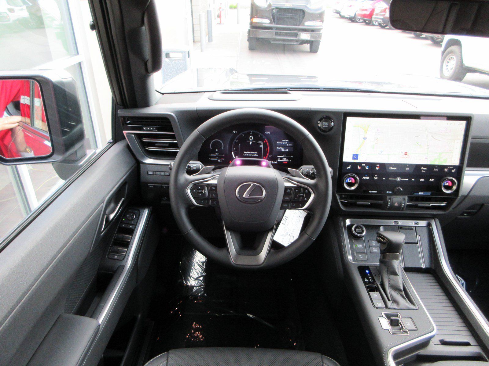 Used 2026 Lexus GX 550 w/ Cold Area Package AWD/4WD image 34