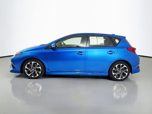 Used 2018 Toyota Corolla iM w/ All-Weather Mat Package image 4