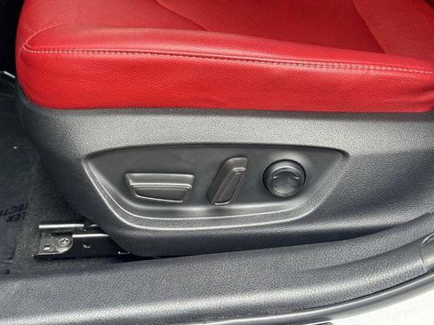 Used 2019 Toyota Camry XSE w/ Navigation Package FWD image 21