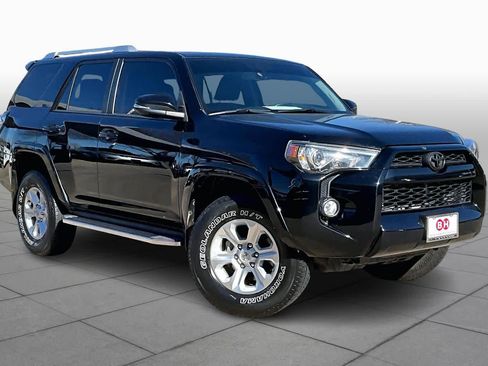 Used 2018 Toyota 4Runner TRD Off-Road Premium image 2