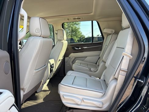 Used 2023 GMC Yukon Denali AWD/4WD image 18
