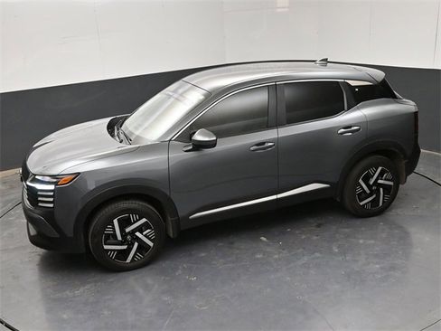 Certified 2025 Nissan Kicks SV w/ Charging Package image 24