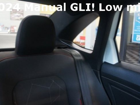 Used 2024 Volkswagen Jetta GLI 40th Anniversary Edition image 42