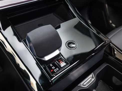 New 2026 Land Rover Range Rover Sport SE image 28