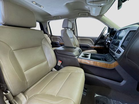 Used 2018 GMC Sierra 1500 SLT image 18