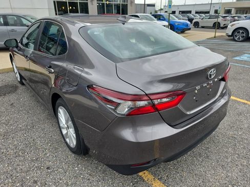 Used 2024 Toyota Camry LE w/ Convenience Package FWD image 6