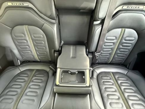 Used 2023 Rivian R1S Adventure AWD/4WD image 32