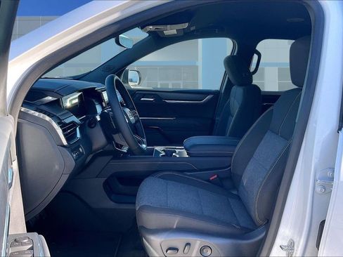 New 2026 GMC Acadia Elevation image 24