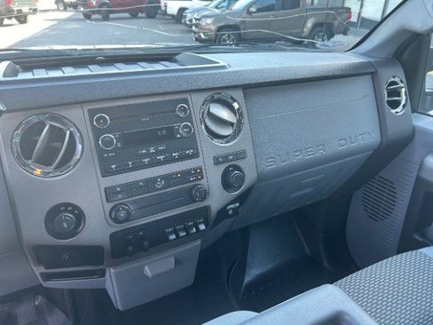 Used 2012 Ford F250 XLT w/ XLT Interior Pkg image 19