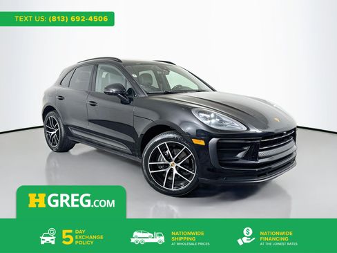 Used 2022 Porsche Macan w/ Premium Package Plus AWD/4WD image 1