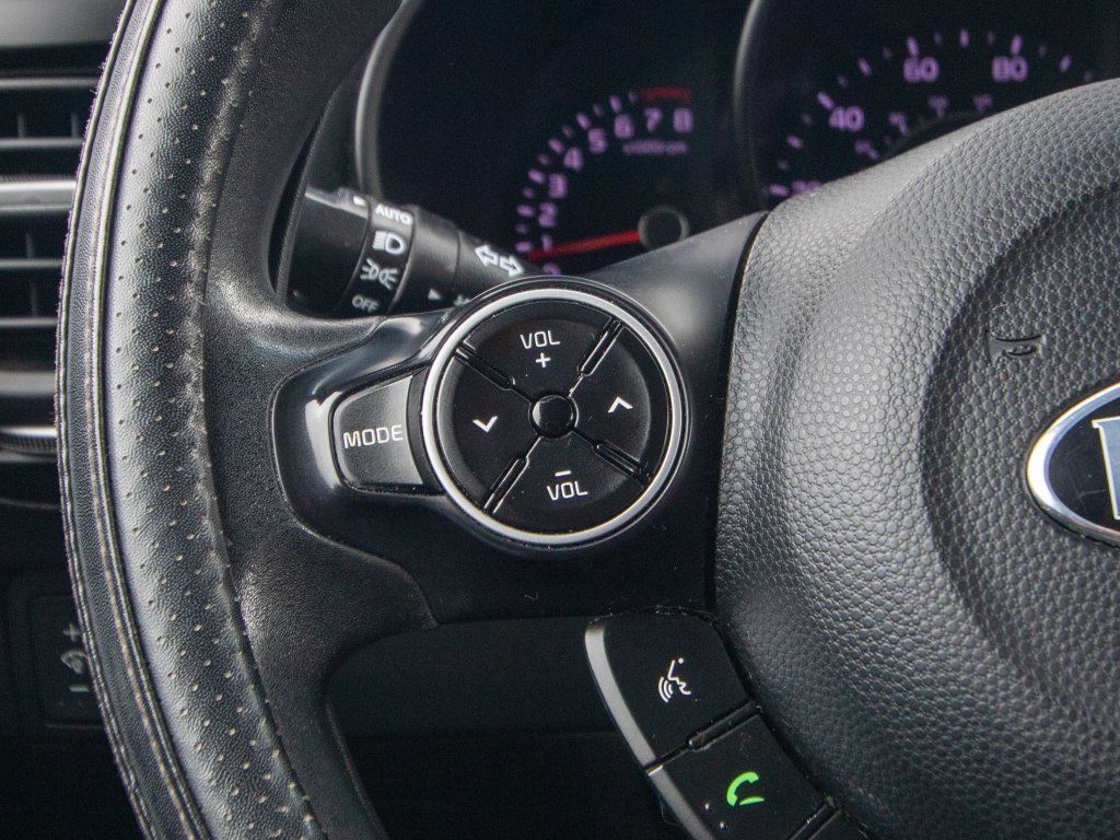 Used 2018 Kia Soul + FWD image 24