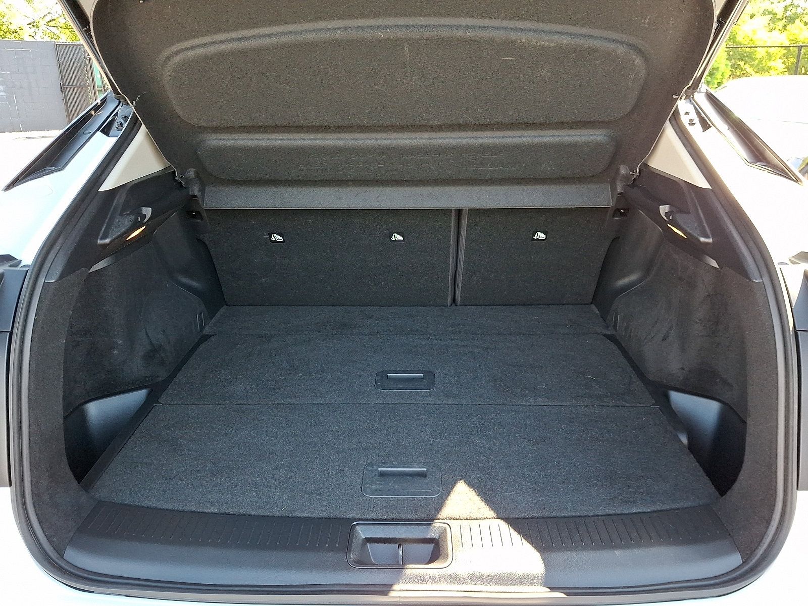 Certified 2023 Nissan Ariya AWD image 28