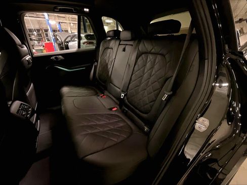 Certified 2024 BMW X5 xDrive40i w/ M Sport Package image 20