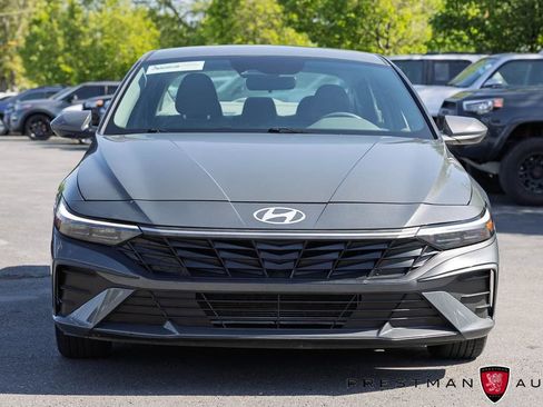 Used 2024 Hyundai Elantra SEL FWD image 8