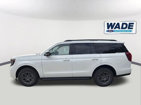 New 2026 Ford Expedition Active RWD image 8