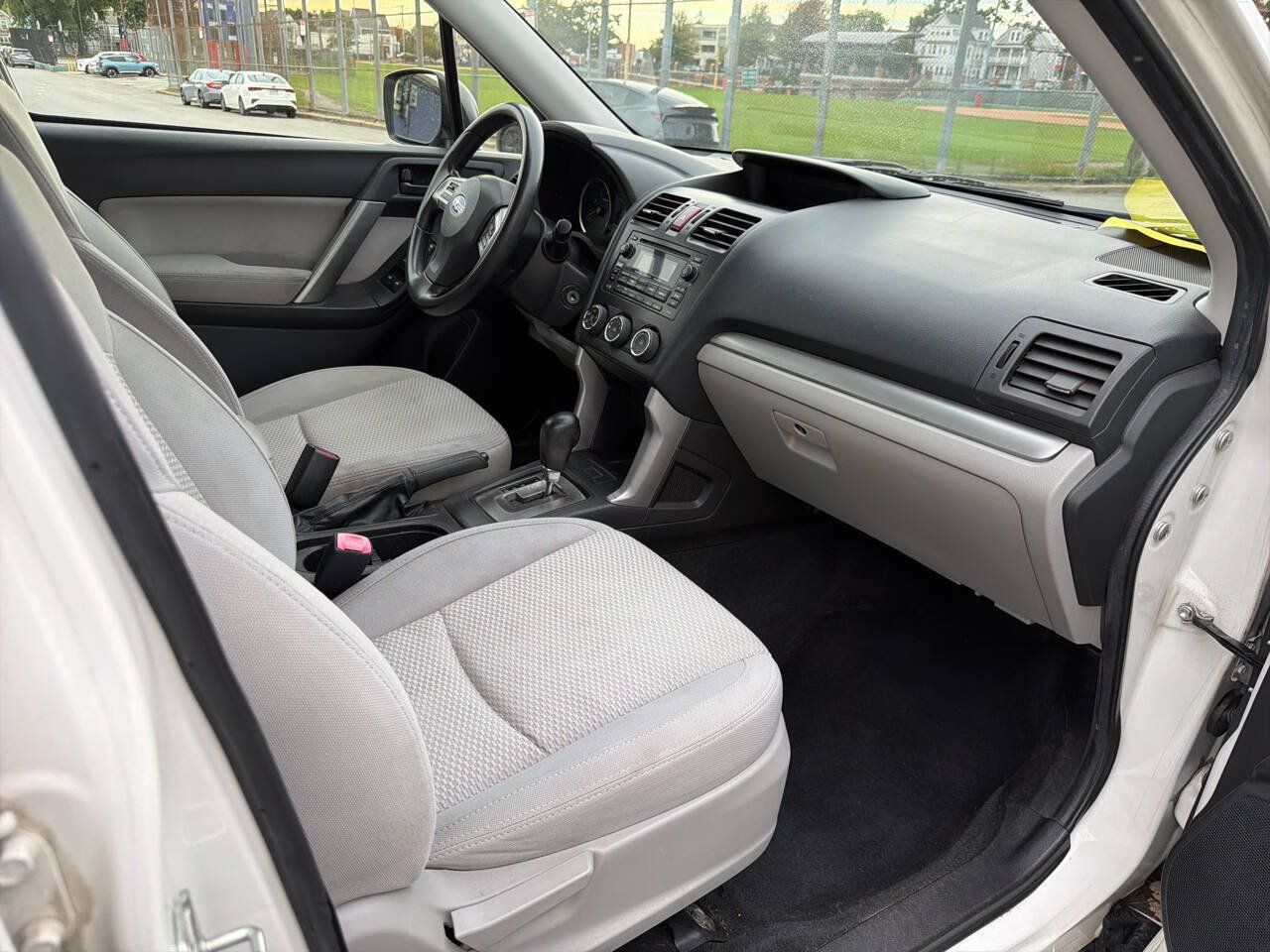 Used 2014 Subaru Forester 2.5i AWD/4WD image 10