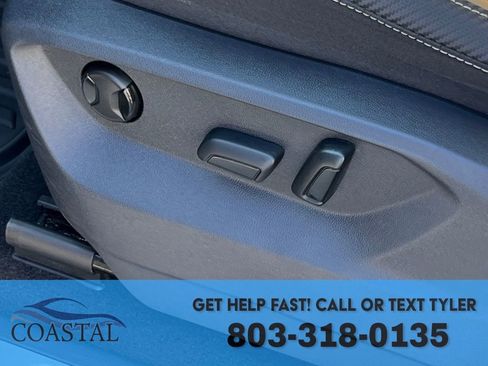 Used 2021 Volkswagen Atlas Cross Sport SE image 9