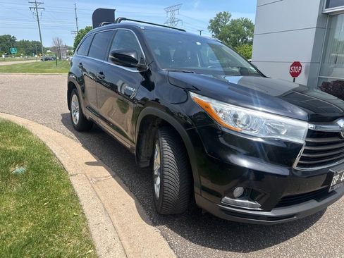 Used 2015 Toyota Highlander Limited Platinum AWD/4WD image 11
