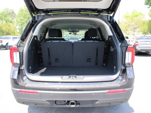 New 2026 Ford Explorer Active RWD image 18