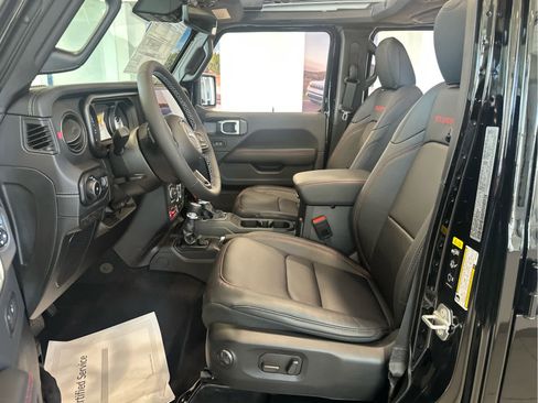 New 2025 Jeep Wrangler Rubicon w/ XTREMEE 35" Tire Package image 27