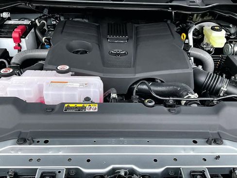 New 2026 Toyota Tundra Platinum AWD/4WD image 16