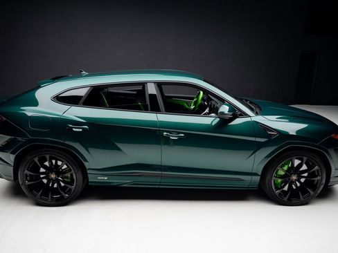 Used 2024 Lamborghini Urus S AWD/4WD image 35